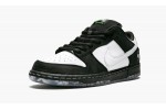 Nike SB Dunk Low Staple Panda Pigeon