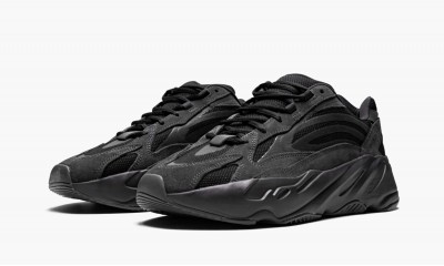 ADIDAS YEEZY BOOST 700 V2Vanta