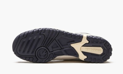 NEW BALANCE 550
Aime Leon Dore