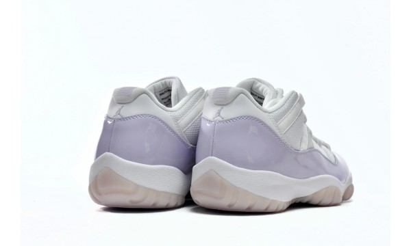 Air Jordan 11 Low "Pure Violet"