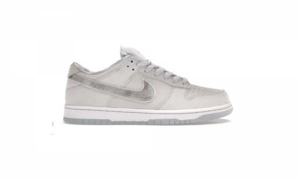 Nike SB Dunk Low White Lobster (Friends and Family)