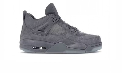 Jordan 4 Retro Kaws