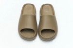 Yeezy Slides 'Earth Brown' FV8425 (runs small, order one sizes up)